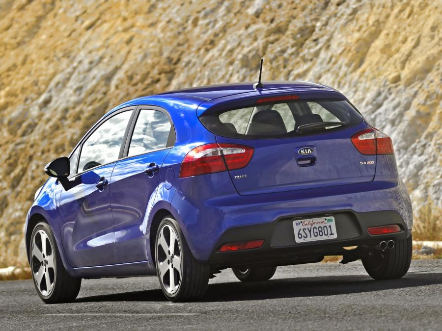  Kia Rio 5-Door 2011 года  (US) (фото 37 из 76)